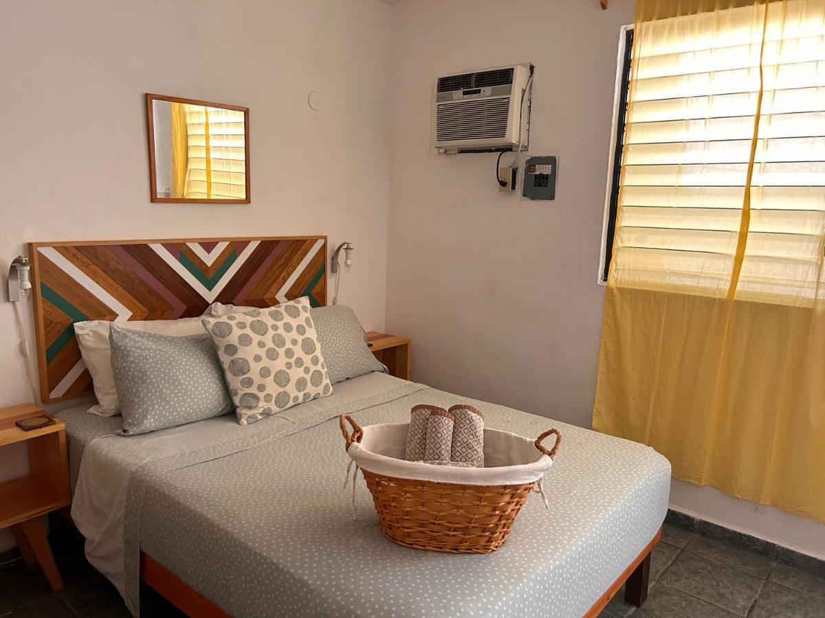 Casa De Hojas Apartment Плая дел Кармен Екстериор снимка