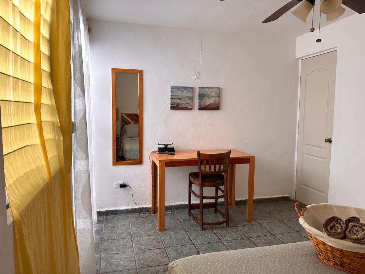 Casa De Hojas Apartment Плая дел Кармен Екстериор снимка